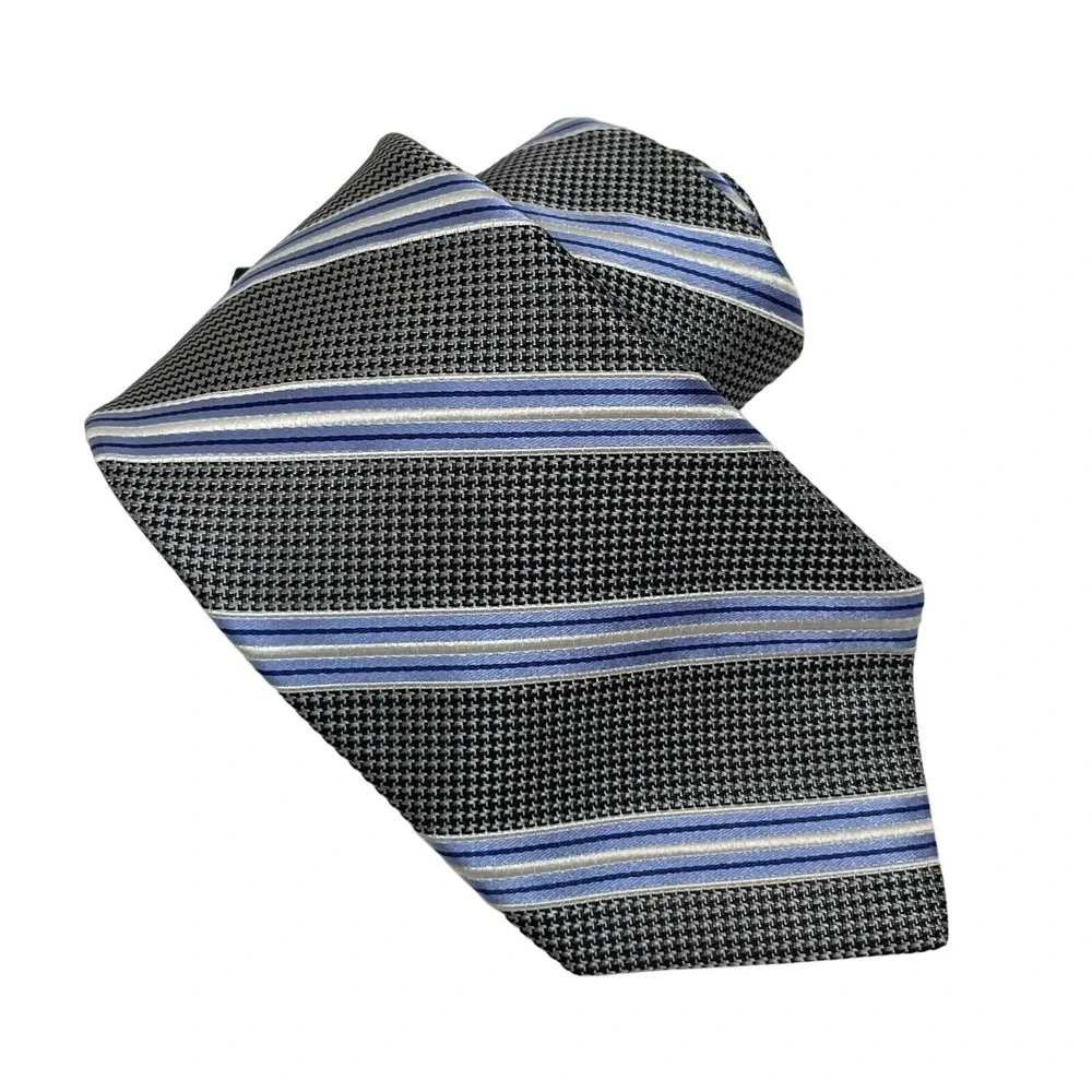 John W. Nordstrom Gray Blue Striped Silk Necktie 3.25